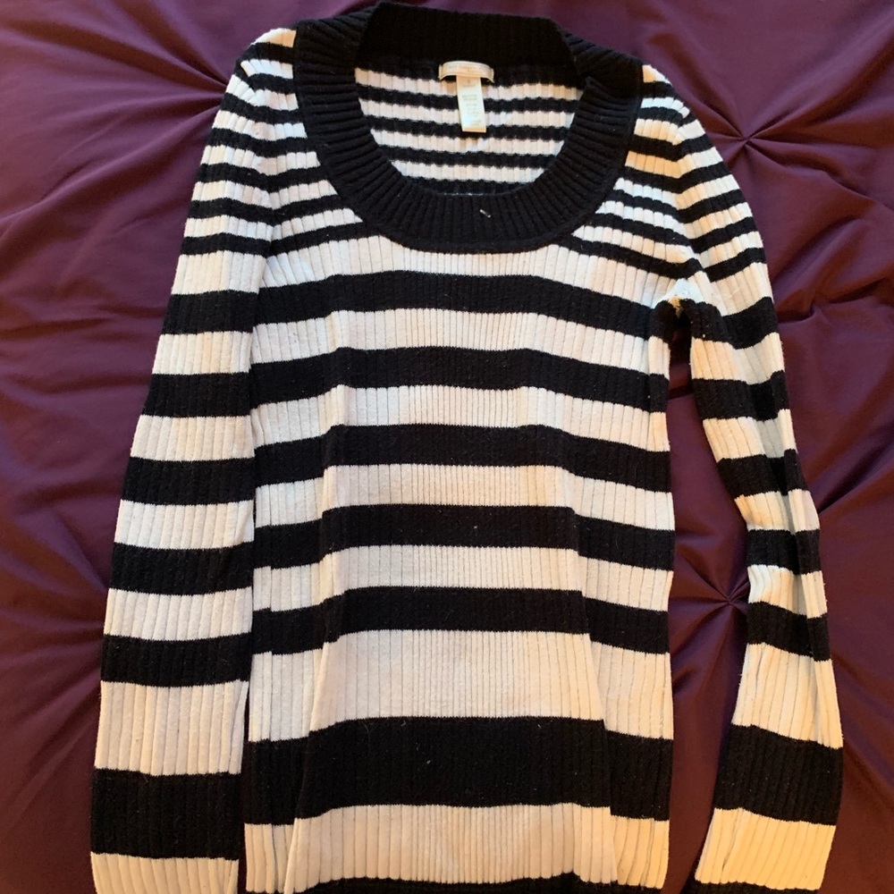 Ambiance apparel white + black long sleeve sweater